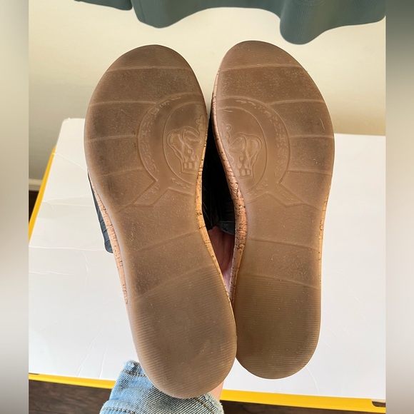 Born Rio Tooled Embossed Leather Strap Wedge Slide Sandals Size Women’s 11 Black - Picture 5 of 6